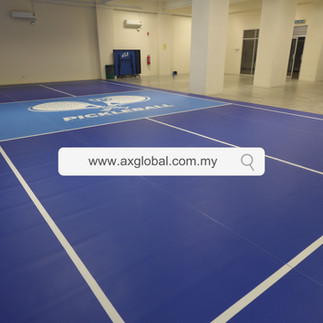 indoor courts : pickleball
