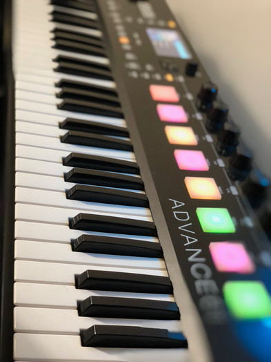 Akai Advance 61