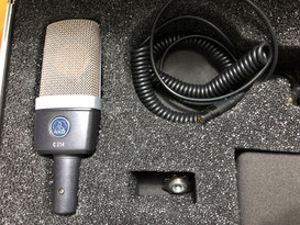 AKG c214 Condenser Microphone