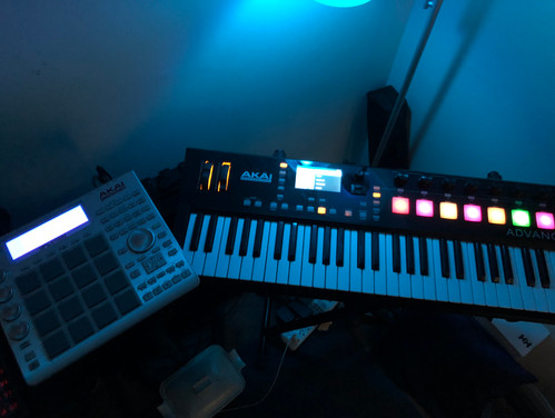 Akai MPC Studio and Akai Advance 61 Keyboard Controller