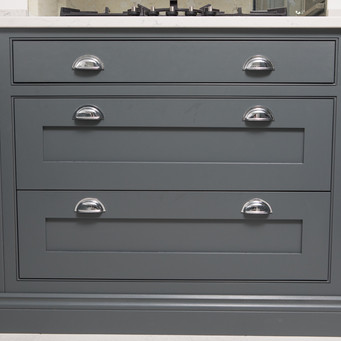 Beaumont Crescent - bespoke kitchen - grey shaker - drawer pulls