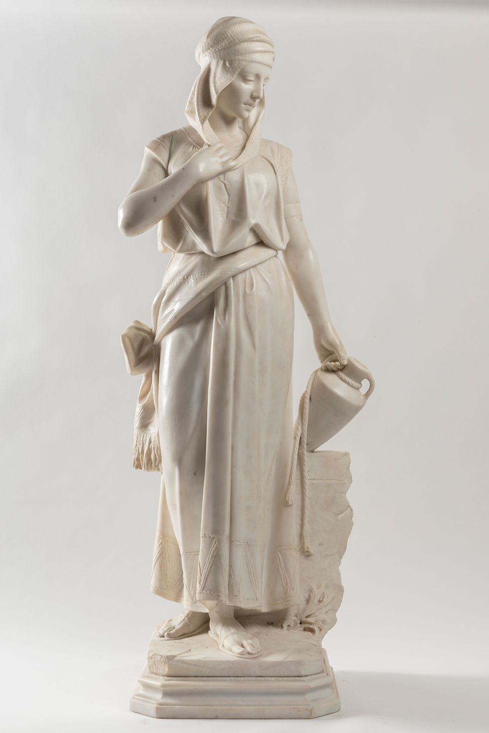 An Italian Late 19th Century Orientaliste White Carrara Marble Sculpture by Fernando VICCHI.