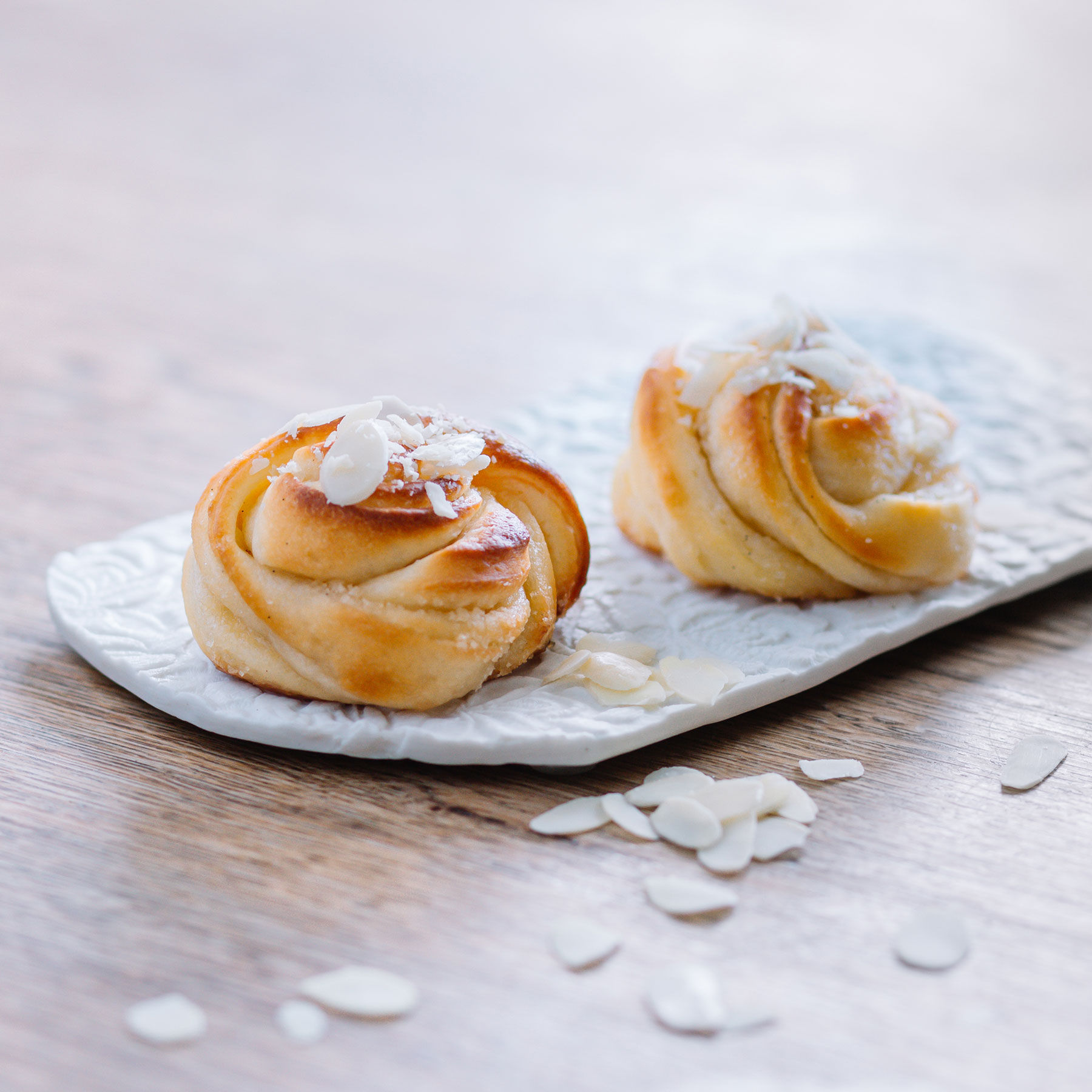 Vanille-Bullar – schwedisches Gebäck, handgemacht mit Bourbon-Vanille.