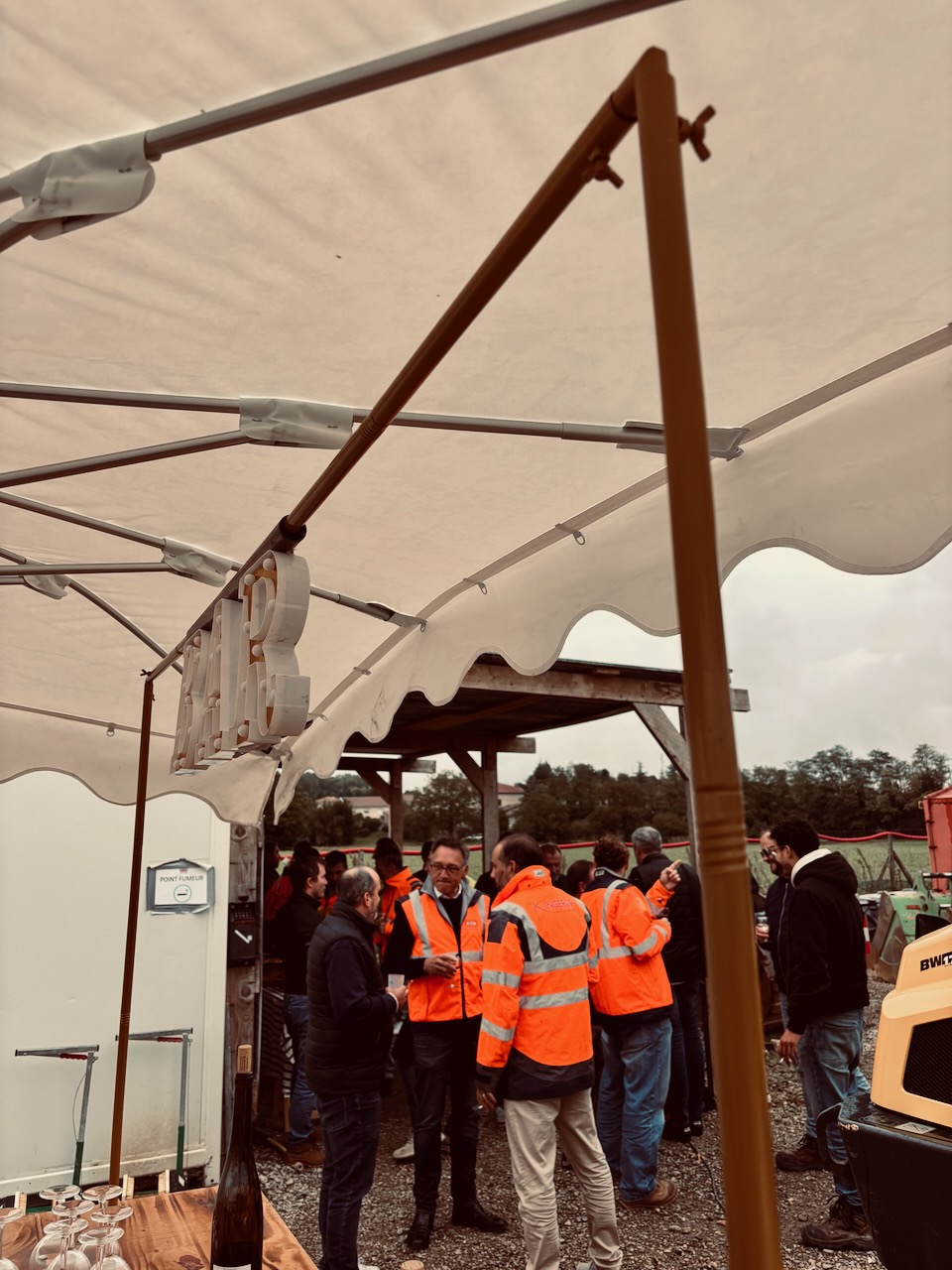 L'apéritif de la formule gigot bitume "le chaudron"