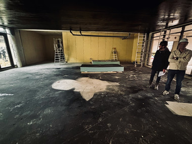 Salle du rez-de-chaussée qui accueillera l'apéritif du repas de chantier