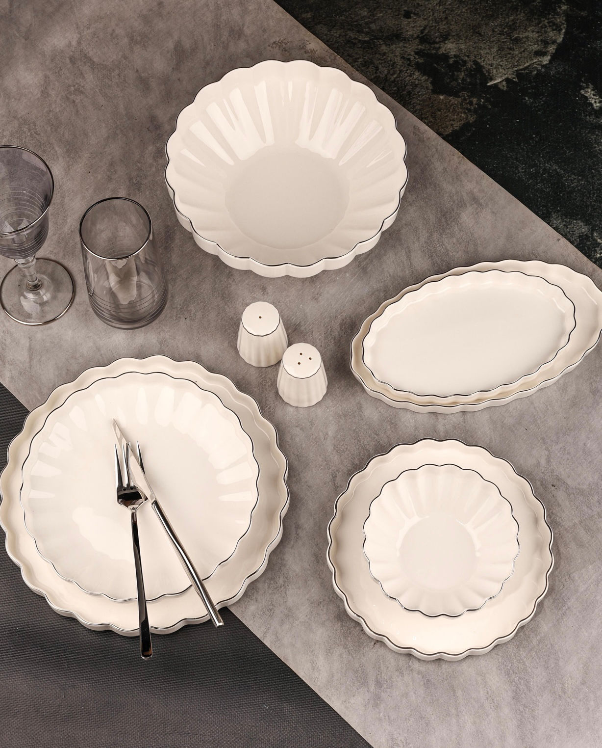 0141 ROYAL CHARME 29 PRÇ YEMEK TK SİLVER