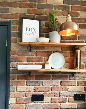 L&L Camden Multi Brick slip kitchen feat