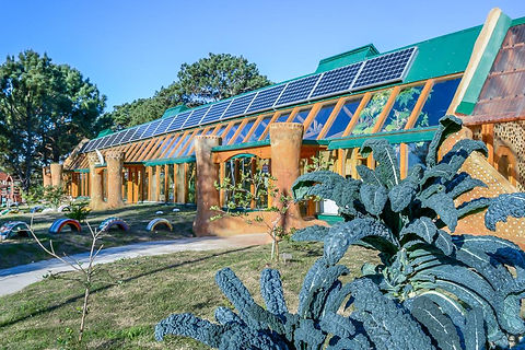 Uruguay-Earthship-school-1.jpg