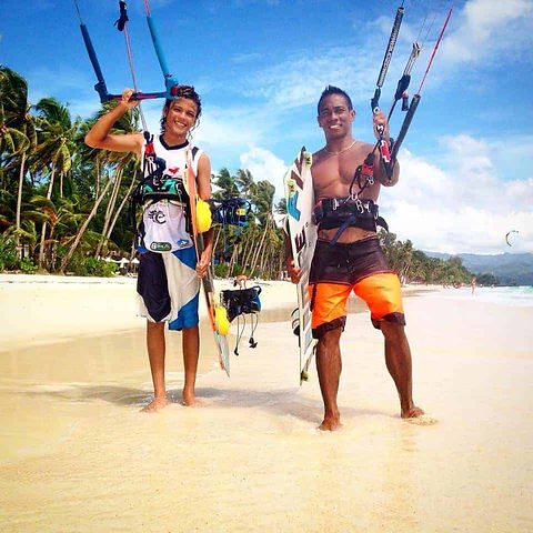 Freestyle-Academy-Boracay-Union-Island-kitesurfing-school-kiterrcom-5.jpg
