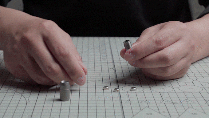 1205gif06.gif