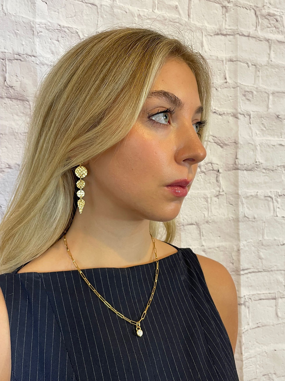 Thumbnail: Ball & Chain Pendant