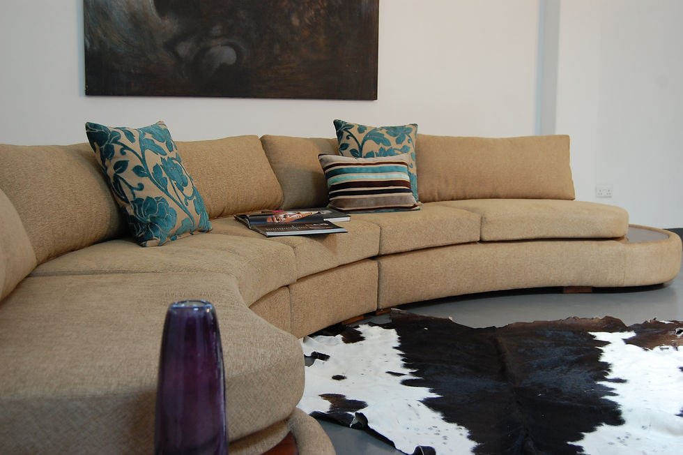 Thumbnail: Barcelona curved sofa