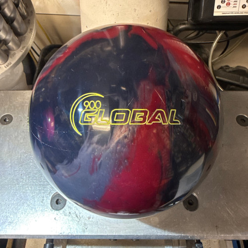 16LB 900 Global Zen 25 | UsedBowlingBalls.com
