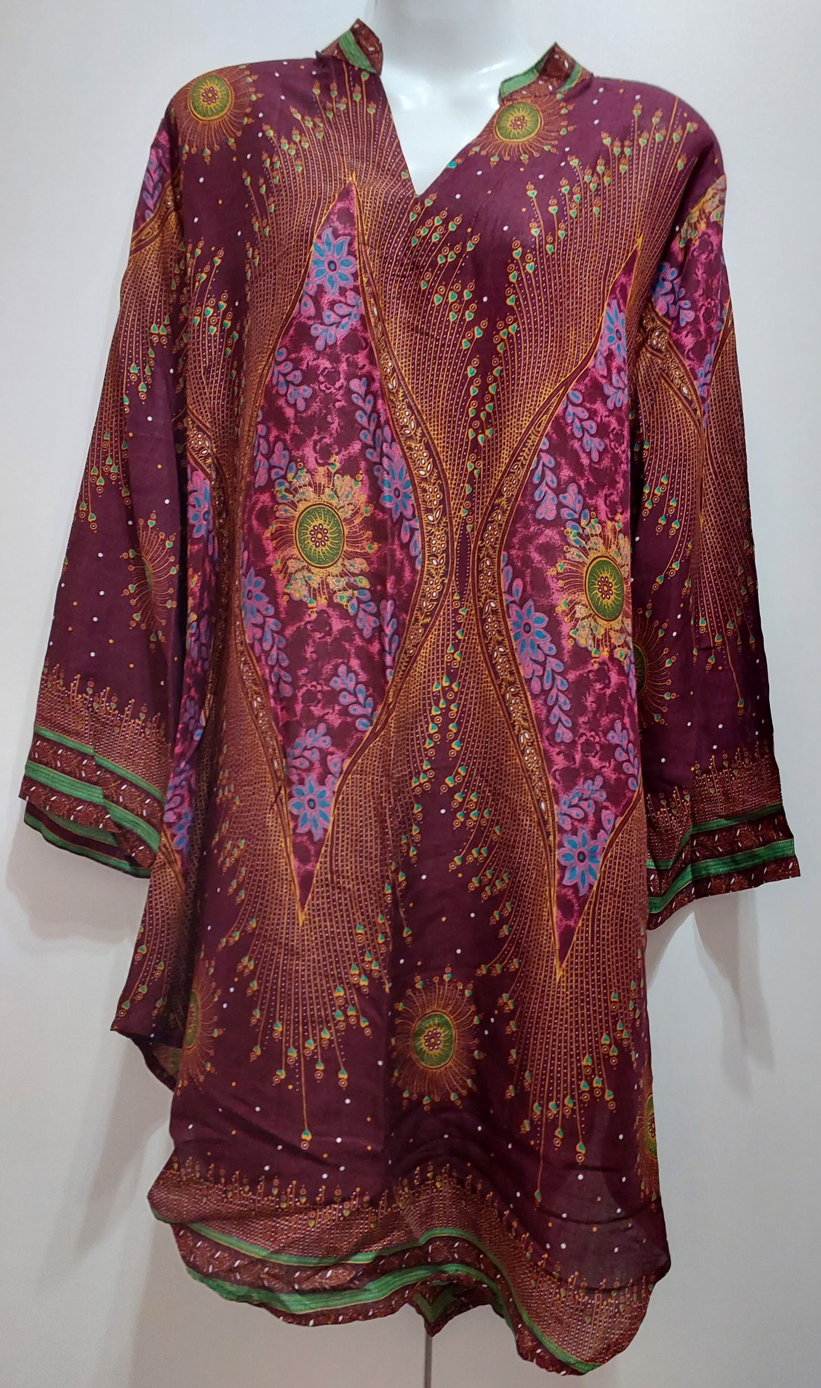 Stunning Ladies Thailand Long sleeveTop