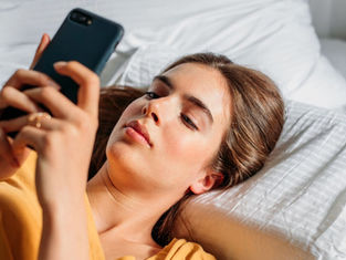 Why Is Texting Someone You Like So Scary?