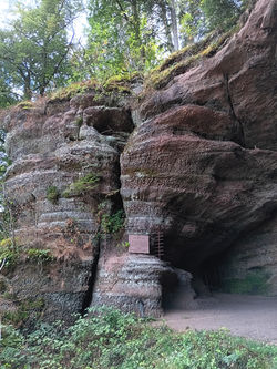 Grotte St Léon