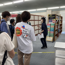 【幼児教育専攻】大学図書館ツアー・幼児教育実践研究センターツアー