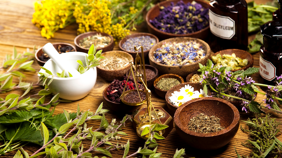 How to Heal Hyperthyroidism and Graves’ Disease naturally. naturopathic naturopathic medicine practitioner Renee Grandi for hyperthyroidism and graves disease. Thyroid autoimmunity natural healing.