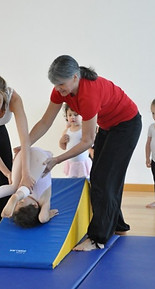 Rejoignez nous pour danser, vous amuser et progresser dans nos formations uniques !