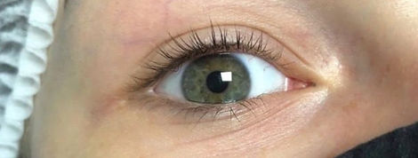 Rehaussement des cils(avant)