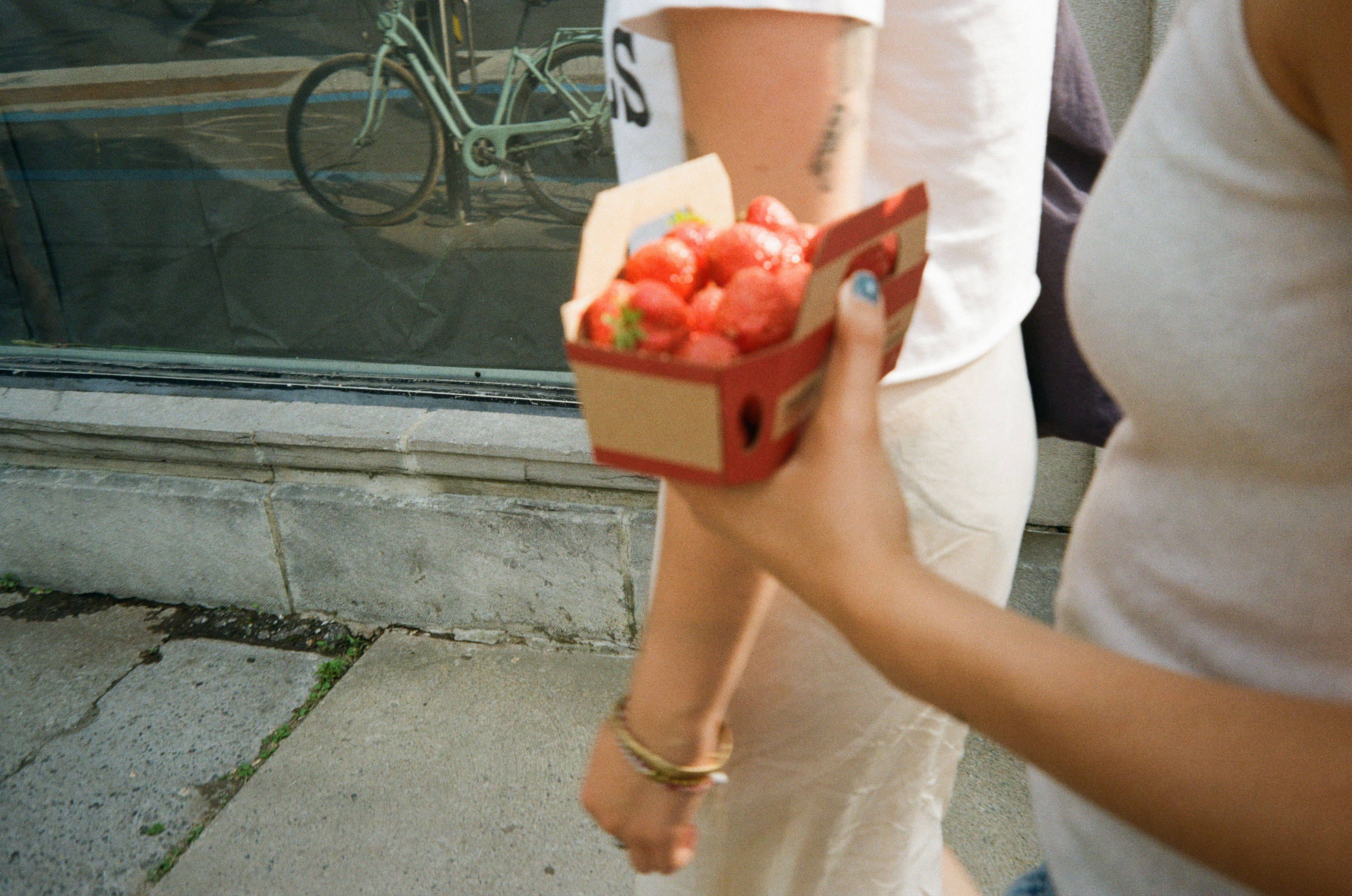 Berries par/by Marika Robitaille
