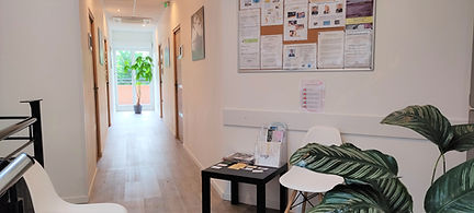 Couloir Salle d'attente 3P étage.jpg