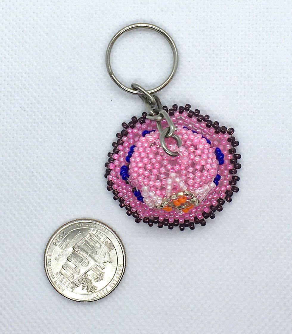 Thumbnail: Beaded pink hat keychain