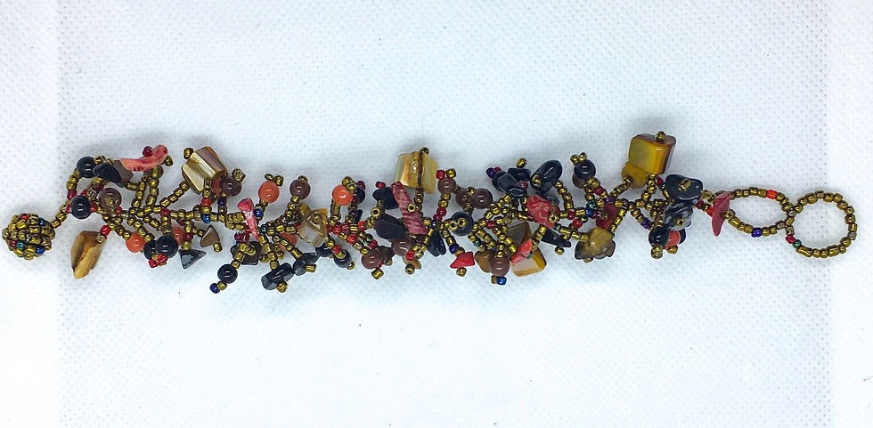 Thumbnail: Red and gold beaded bracelet