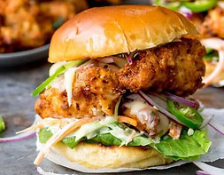 burger au poulet d'un food truck de burger