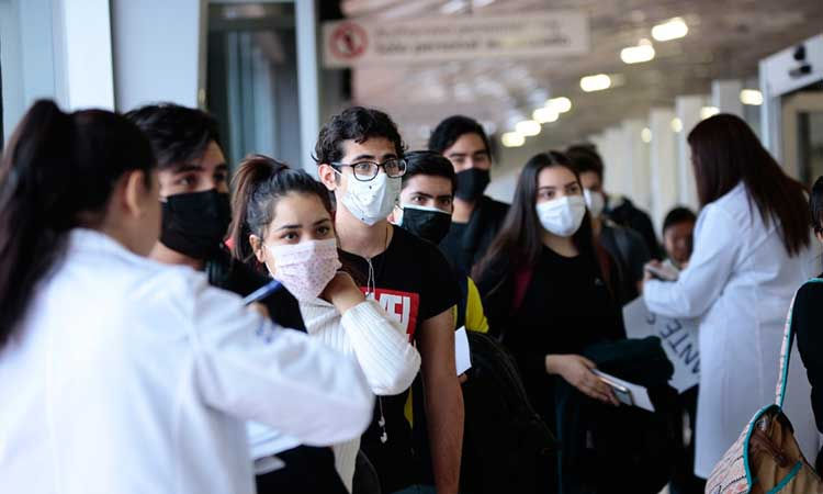 la deserción estimada en los estudios universitarios y de posgrado afectará el crecimiento de México.