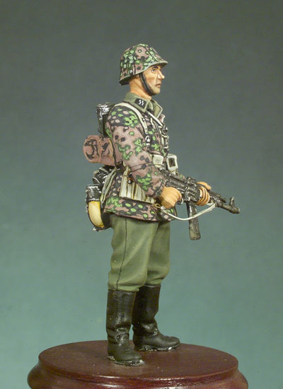 Thumbnail: S5-F34 - Waffen SS Infantryman (1944)