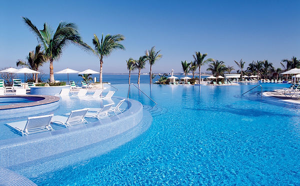 Hotel pueblo bonito.jpeg