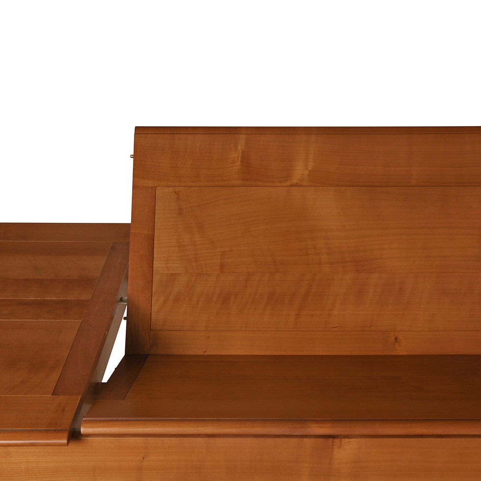 Thumbnail: rallonge de table en merisier massif semi-dépliée