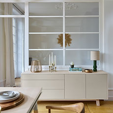 EG3-008BGM200 Buffet bas 2 portes 3 tiroirs gris Muscade ambiance 3000x3000.jpeg