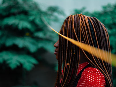 El pelo negro no es malo, el pelo negro resiste