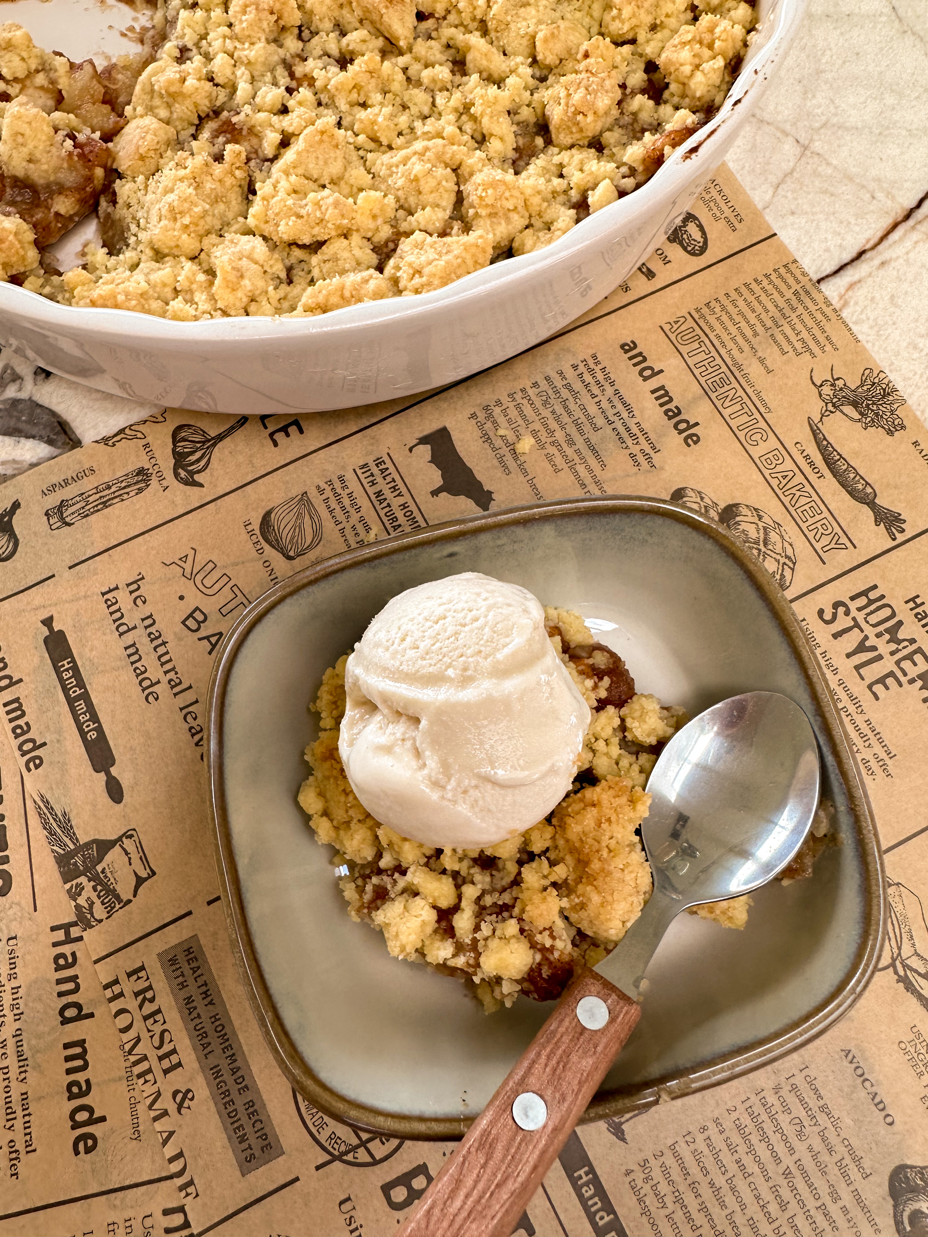 Photographie de Crumble aux pommes