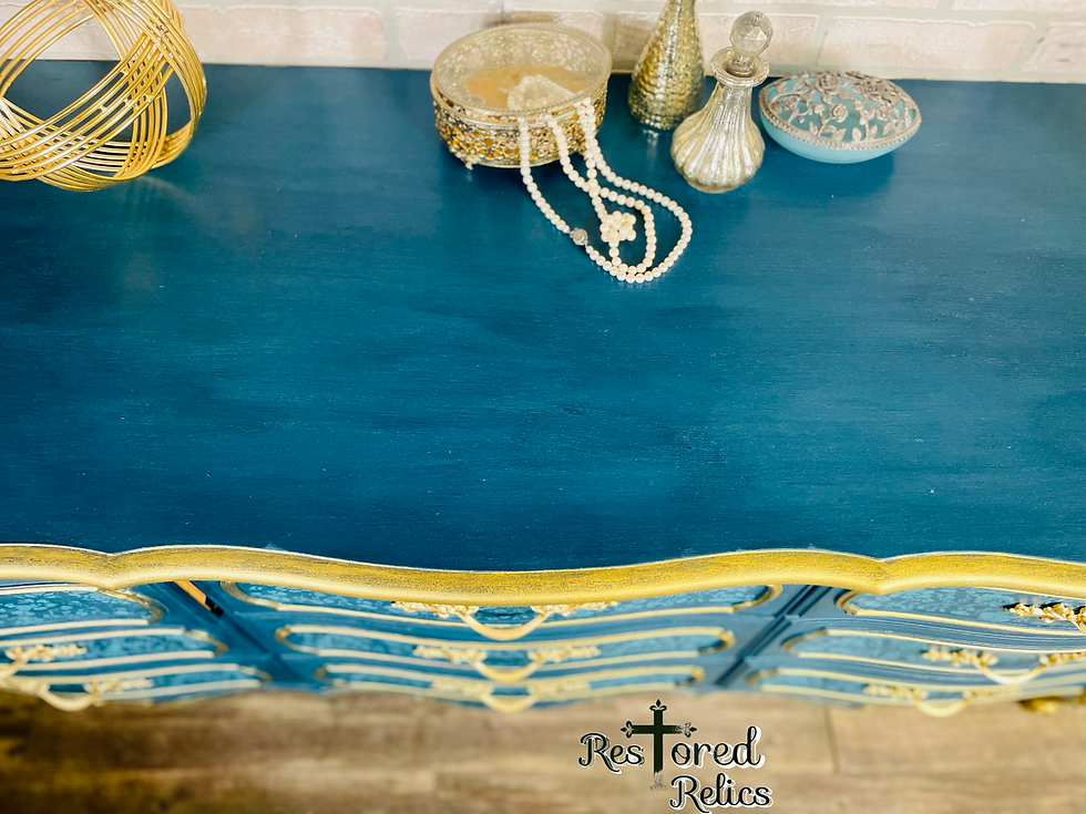 Thumbnail: Serpentine Thomasville French Provencial 9 drawer dresser
