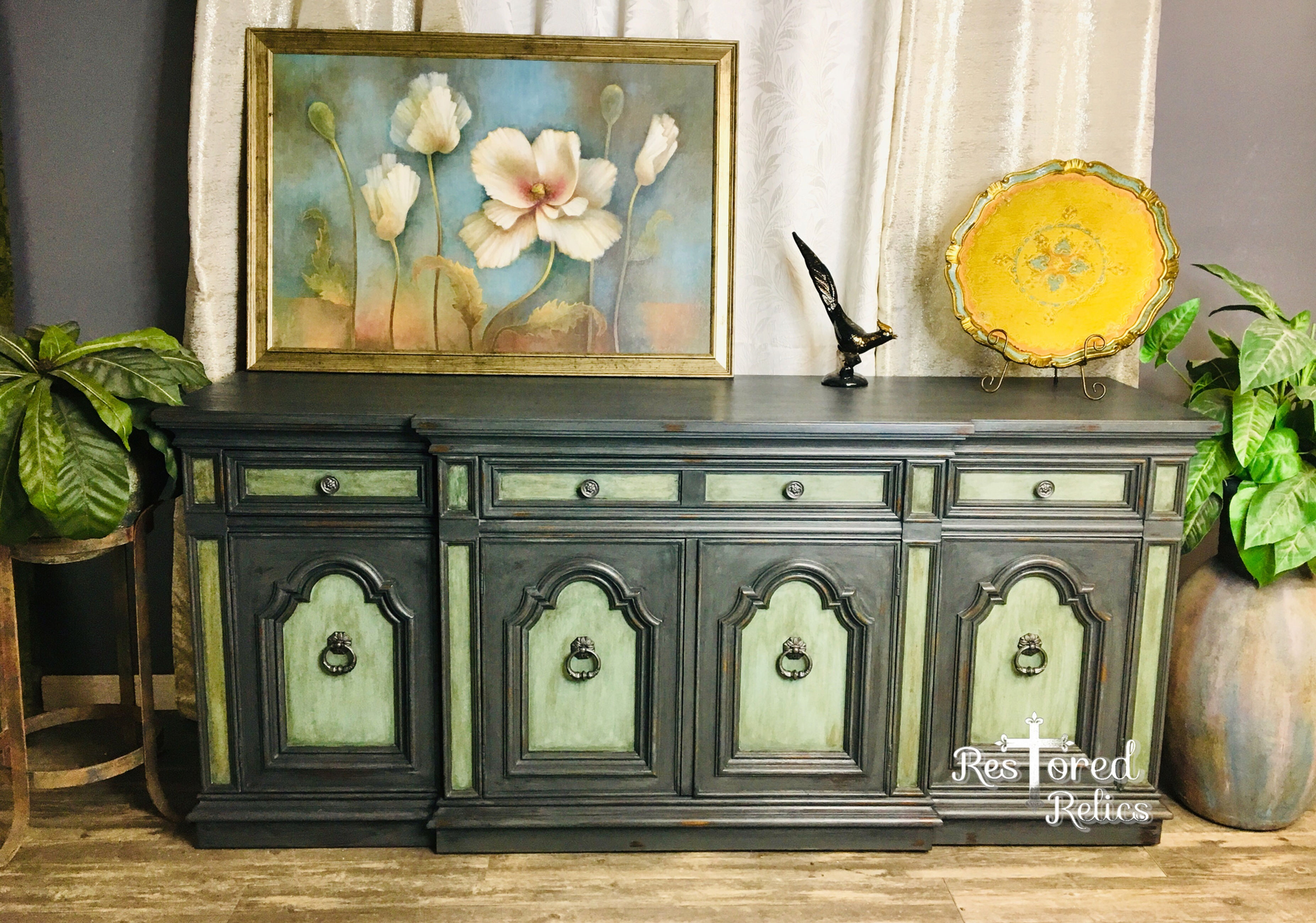 Thomasville Farmhouse Buffet /Credenza 