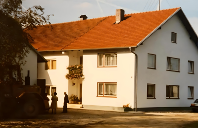 Bei Deinheigl, heute Reiterhof Kunterbunt, Moosinning, Schnabelmoos 3 - Aufnahme vom Neubau im Jahre 1972
