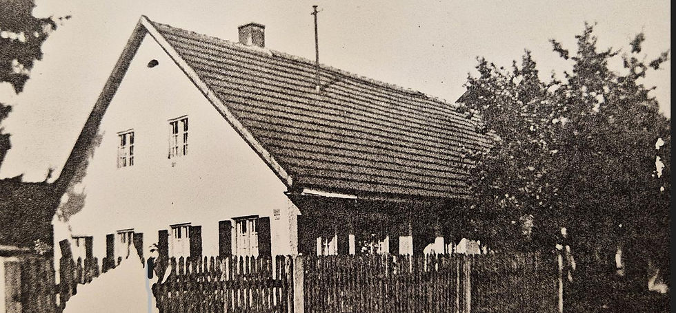 Lang-Anwesen (Kollmannsberger), Moosinning, Freisinger Straße 14 - Aufnahme von 1940, Abbruch 1963, durch Neubau ersetzt.