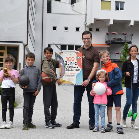 Bischofsmesse und Spielefest am 12. Juni