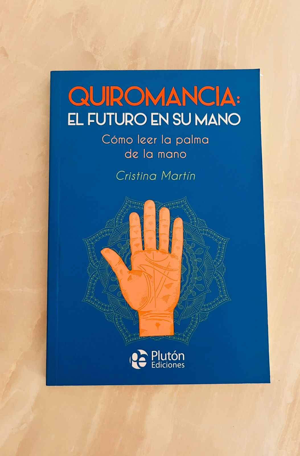 Quiromancia: El Futuro en Sus Manos — Cristina Martín