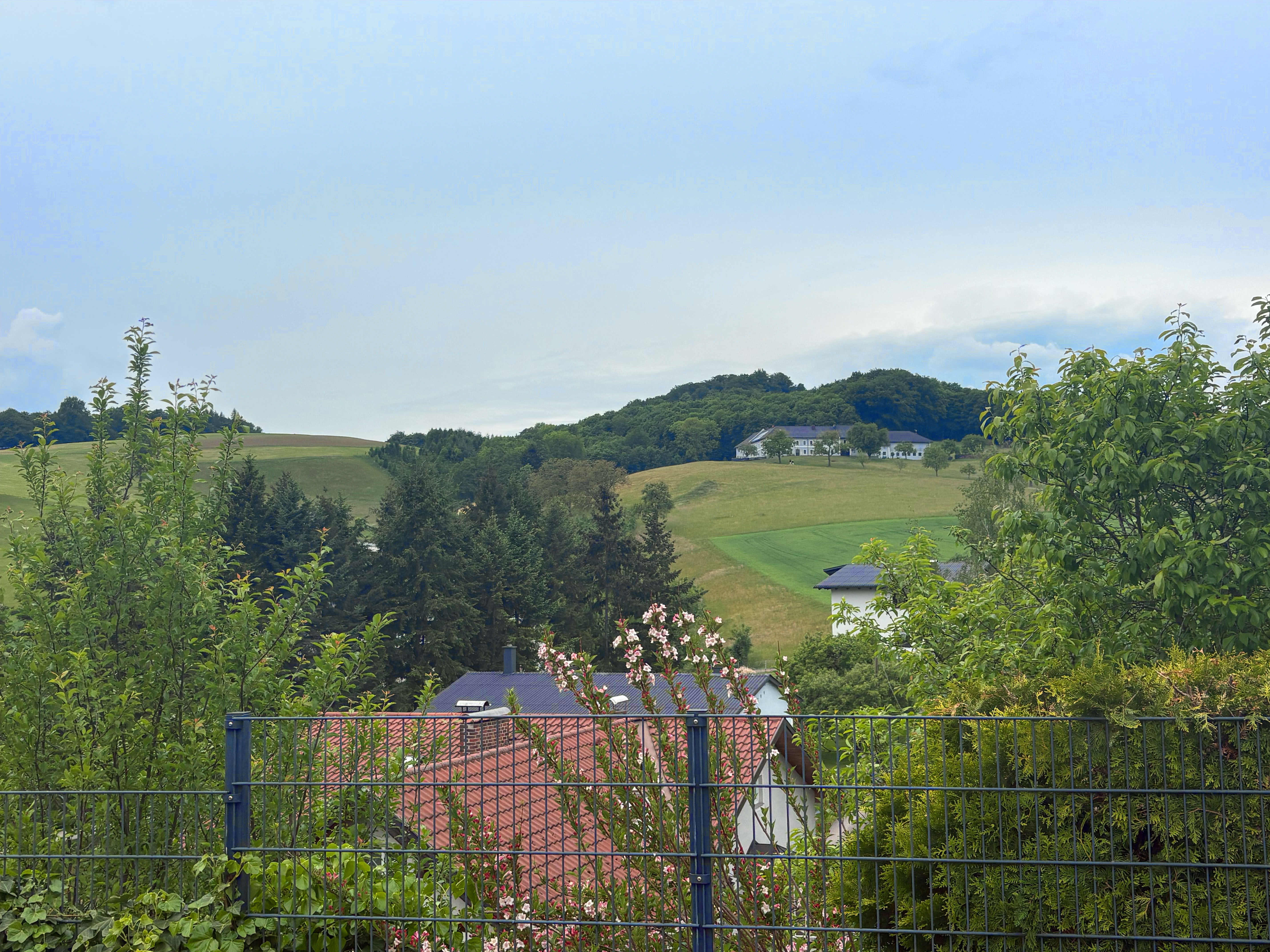 STEYREGG: Traumhafte Gartenwohnung in ruhiger Siedlungslage