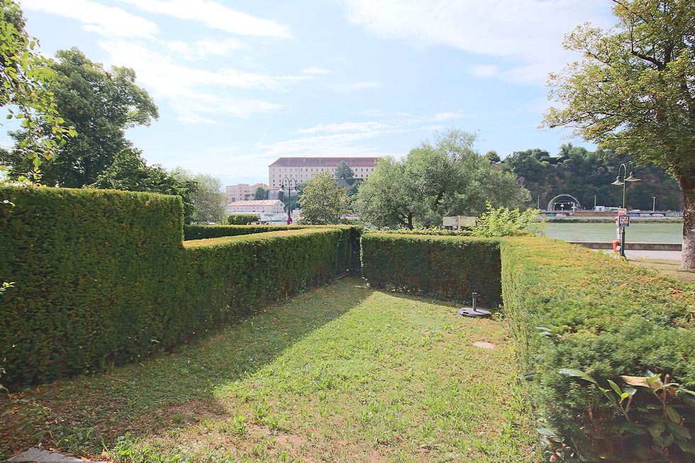 Miniaturbild: LINZ-Urfahr: Großzügige Gartenwohnung mit Blick auf das Linzer Schloss zur Miete