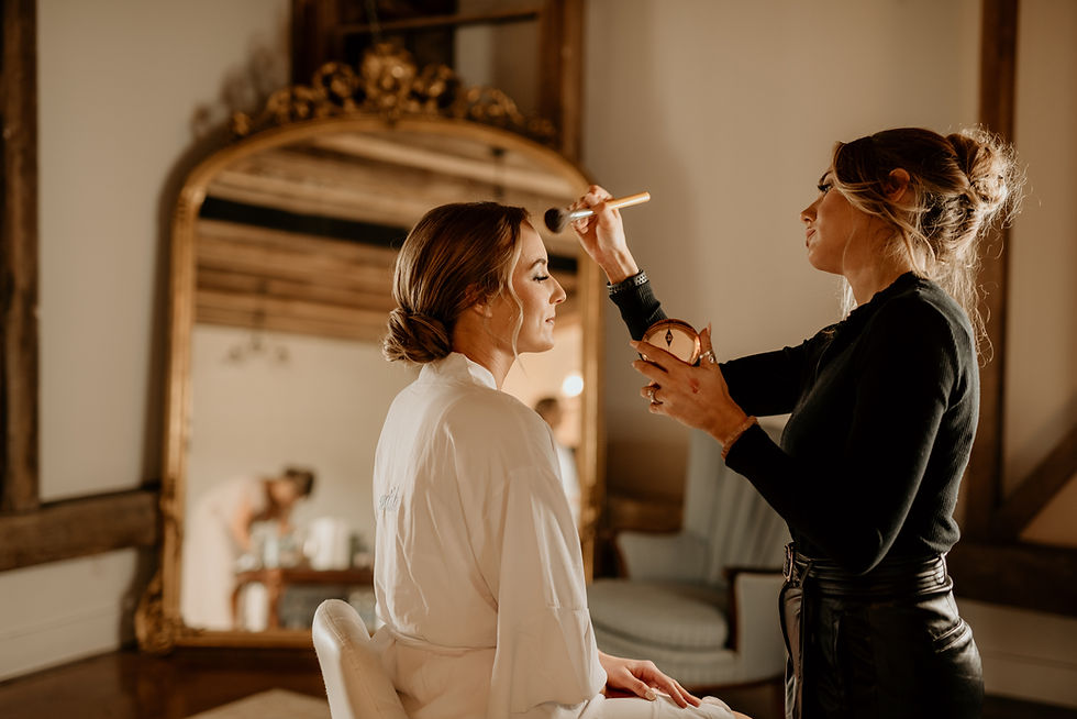 What is the Difference Between a Day-of-Coordinator and a Venue Manager?