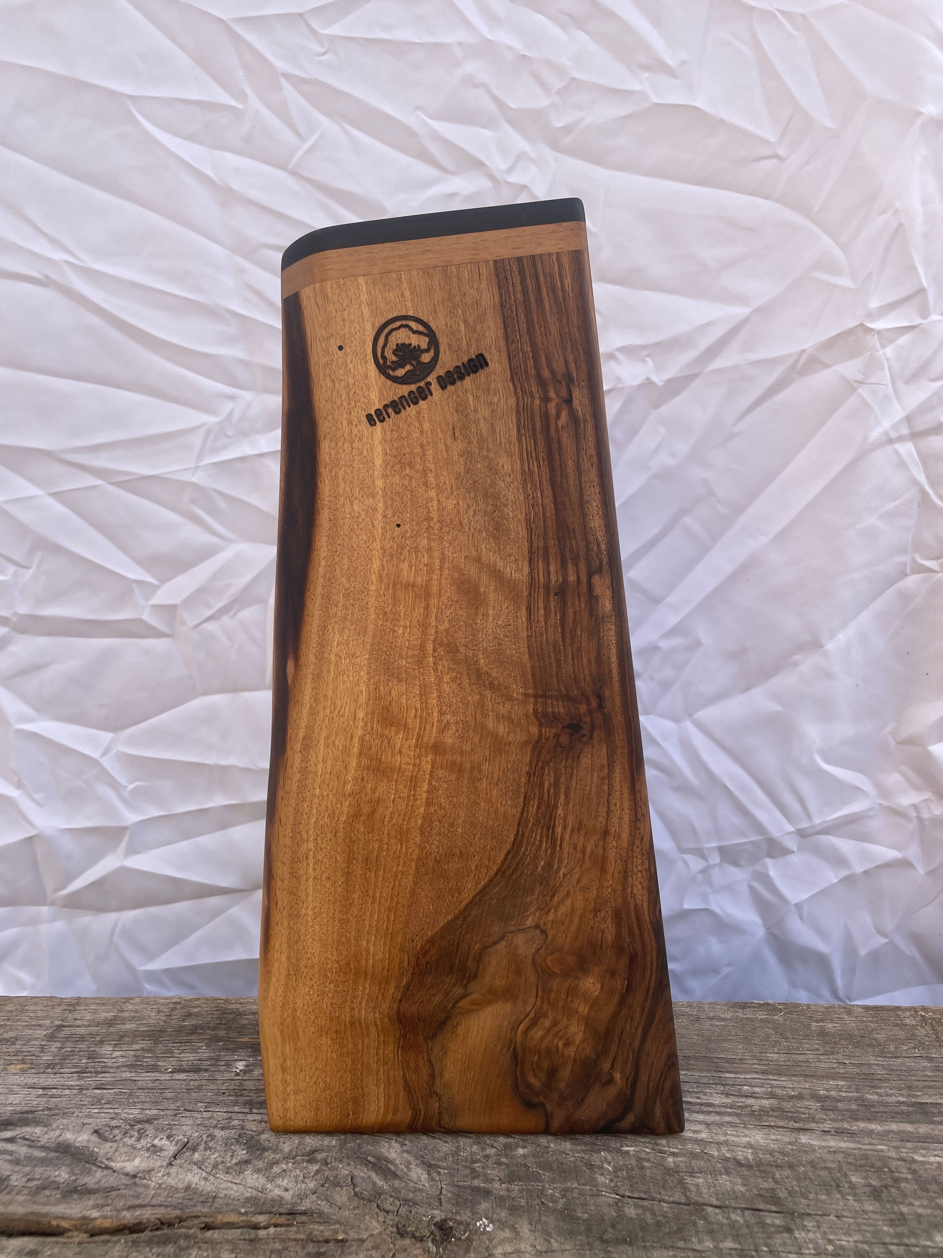 Planche à découper en Noyer