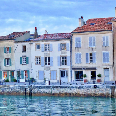 LOCATION DE VACANCES SUR L'ILE DE RÉ - ENJOY CONCIERGERIE