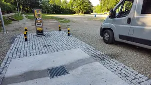 Vypouštění šedé vody na cestách: jak na to šetrně a zodpovědně