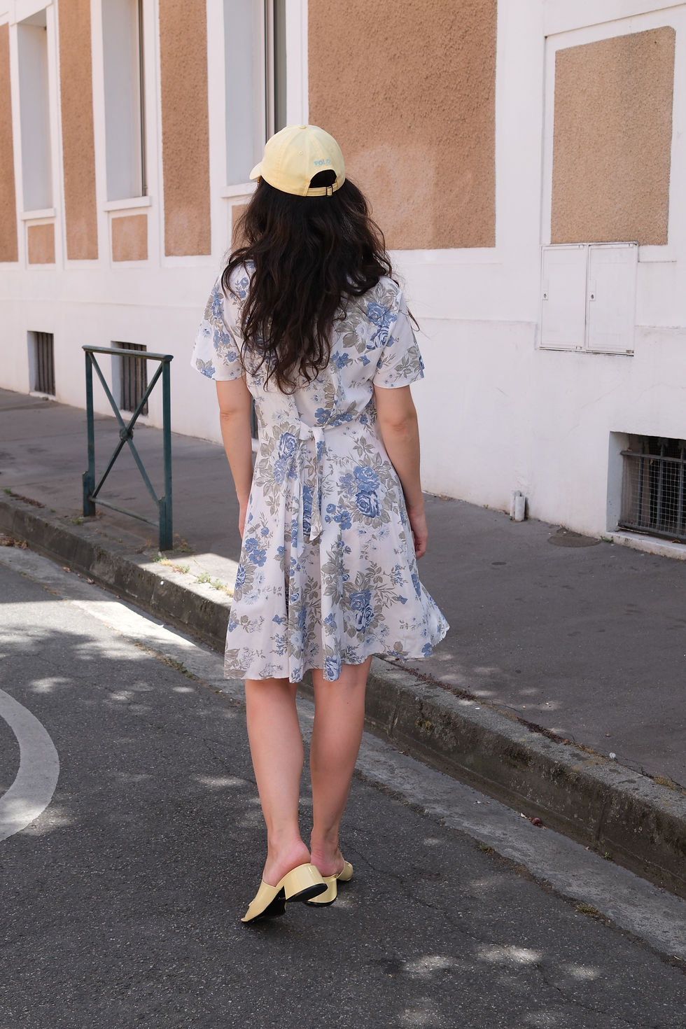 Miniature : Robe fleurie lien dos