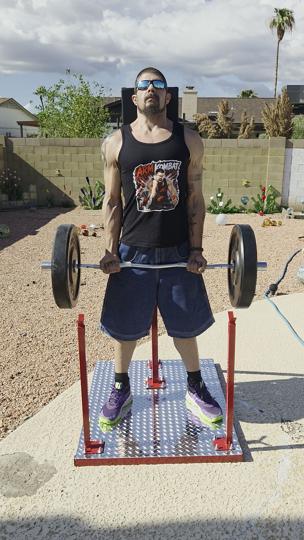 Thumbnail: Strict curl platform